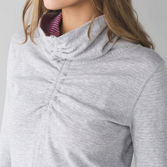 lululemon athletica Tops - Lululemon In A Cinch Long Sleeve Sweatshirt